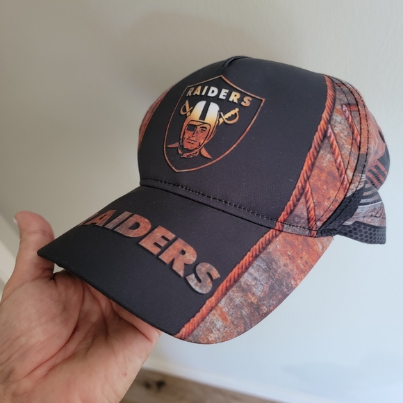 Raiders hat - Picture 2 of 3